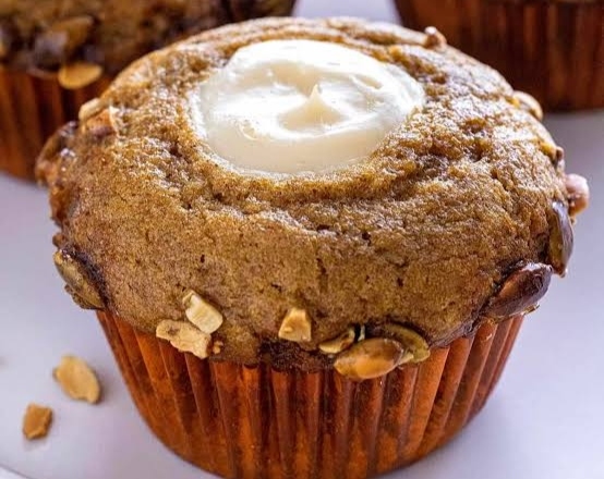 Easy Pumpkin Cream Cheese Muffins For Fall suggested serving