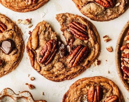 Easy Pecan Chocolate Fall Cookies Everyone Loves top view