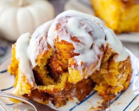 The Best Pumpkin Cinnamon Rolls For Fall Baking suggested serving