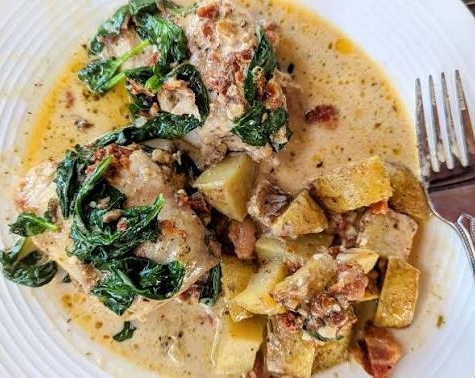 Cozy Creamy Crockpot Tuscan Garlic Chicken Orzo Soup suggested serving