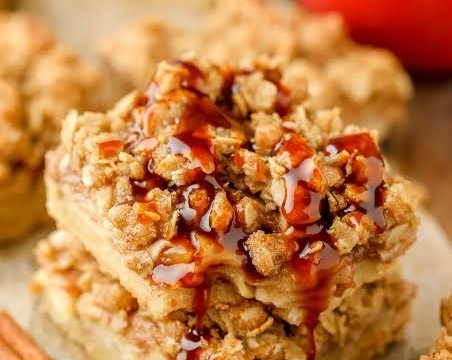 Easy Cinnamon Apple Crisp Bars with Salted Caramel top view