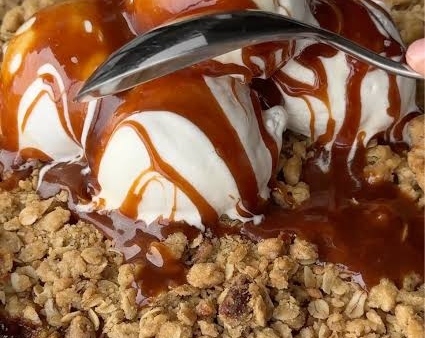 Viral 15 Minute Skillet Caramel Apple Cobbler Hack suggested serving
