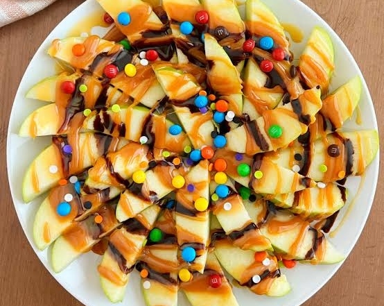 Viral Salted Caramel Apple Nachos With Pecans top view