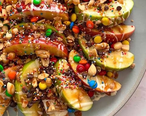 Viral Salted Caramel Apple Nachos With Pecans suggested serving